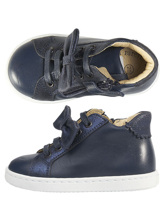 Marineblaue Sneakers aus Leder mit abnehmbarer Schleife für Babys Mädchen GBFBASBOW / 19WK37I2D3F070